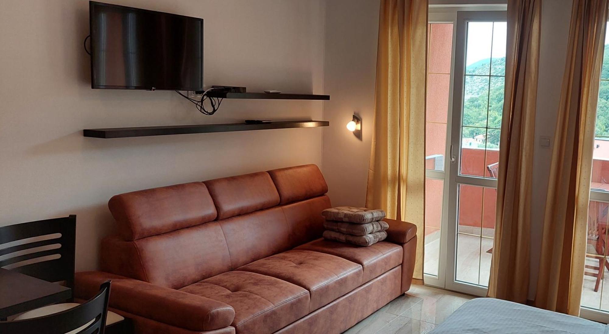 Apartments Danilo Kazanegra 스베티스테판 외부 사진